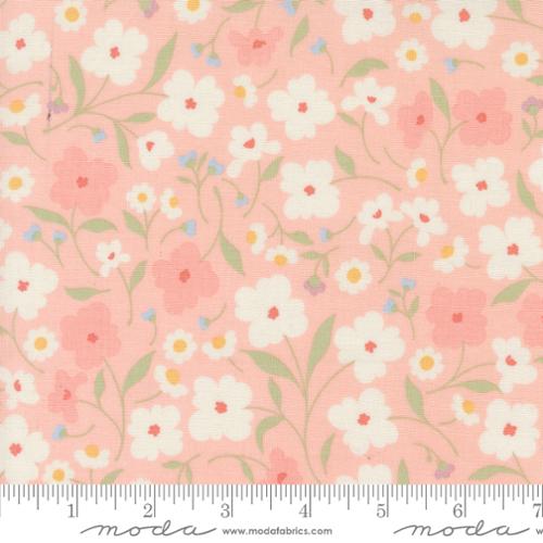 COTTAGE CHARM - Wallpaper Floral- KORAL KICKS