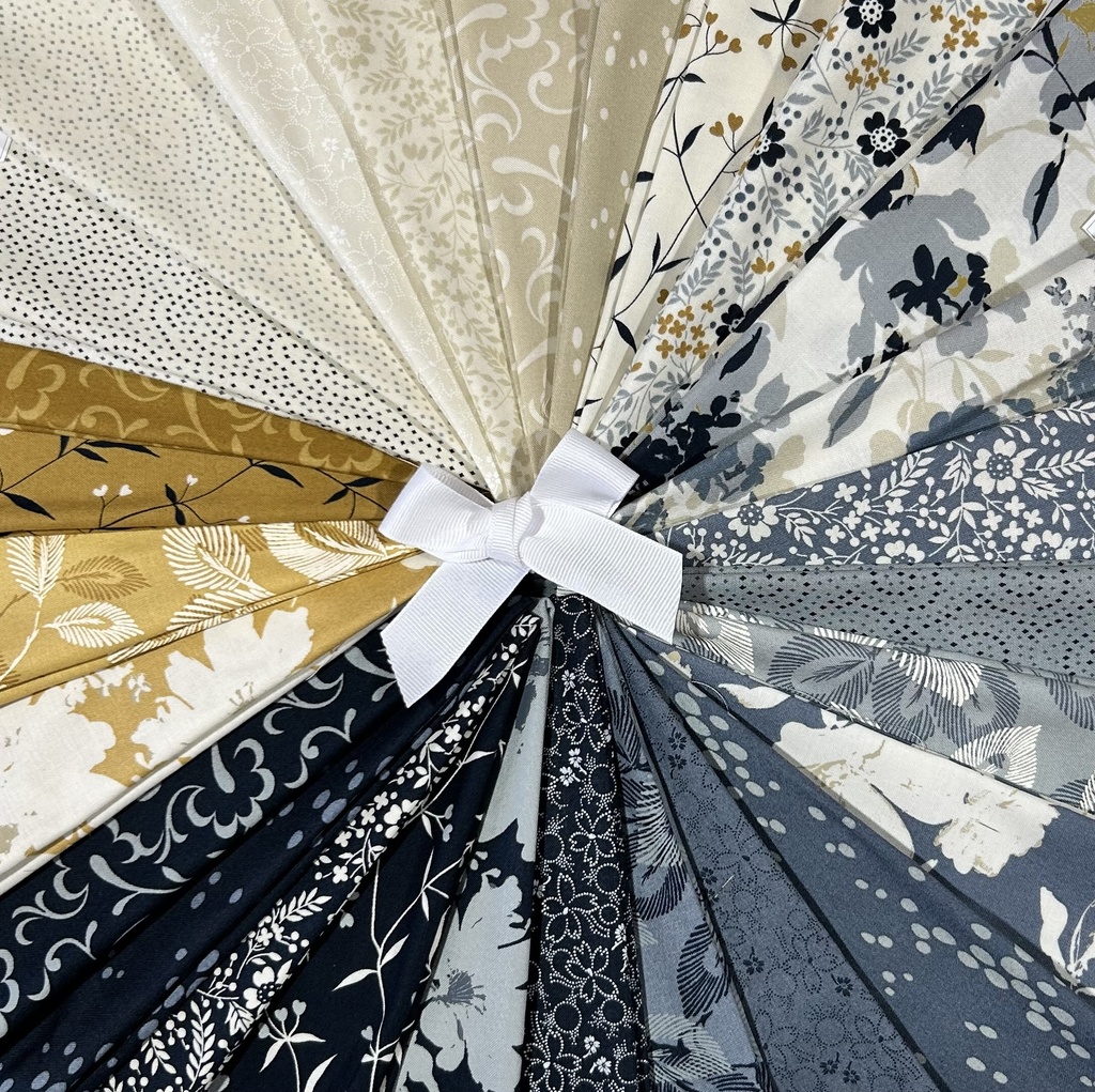 Arabesque Fat Quarter Bundle - 27 PCS